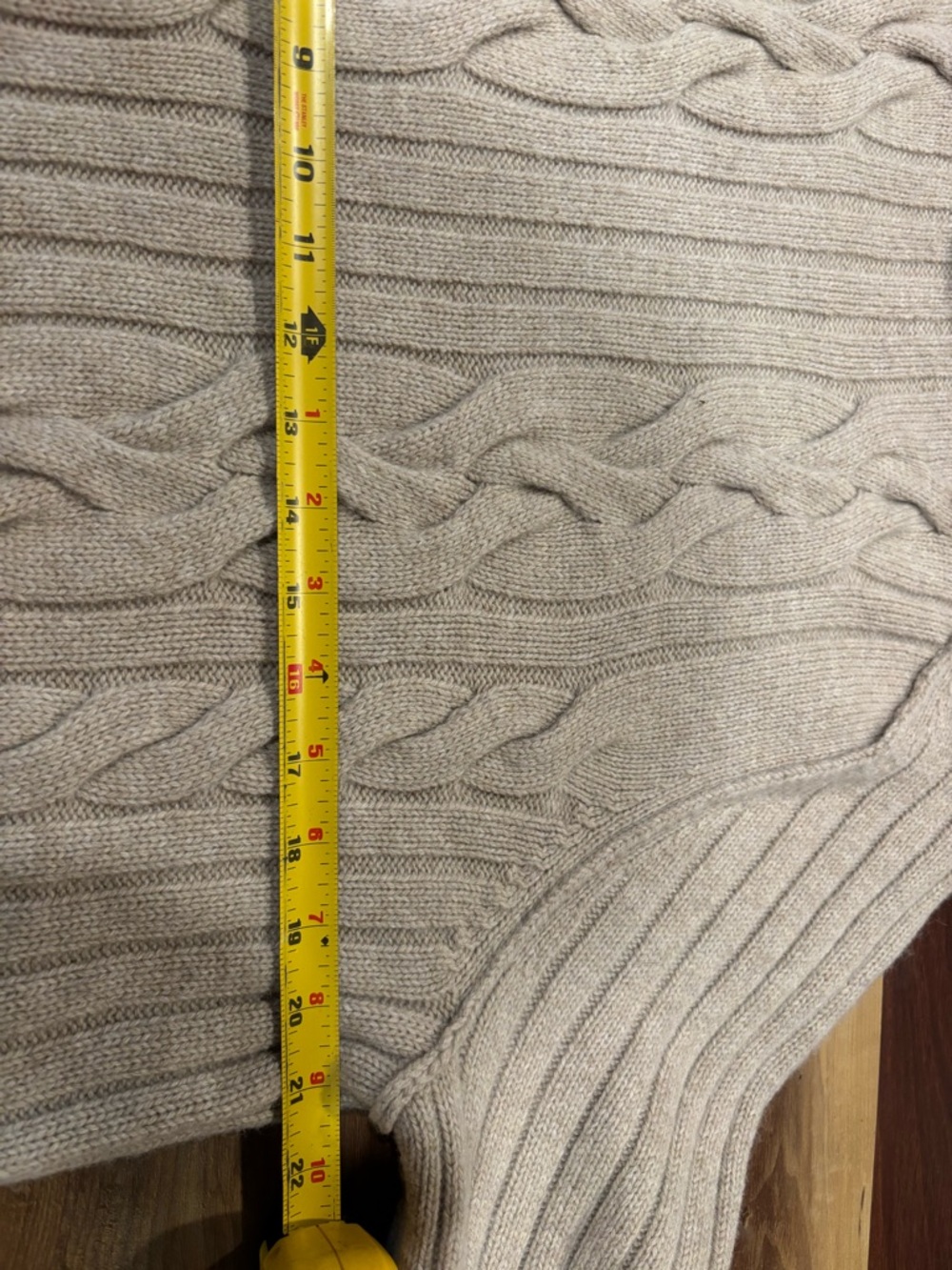 Banana Republic Wool Cable Knit Turtleneck Oversized Sweater Oatmeal Large - Picture 5 of 6
